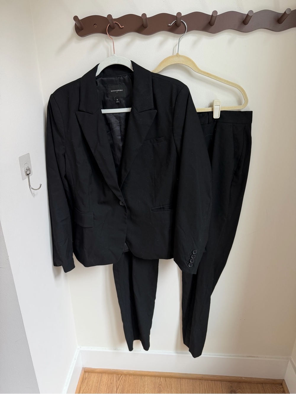 Black Banana Republic Factory Suit Size 16